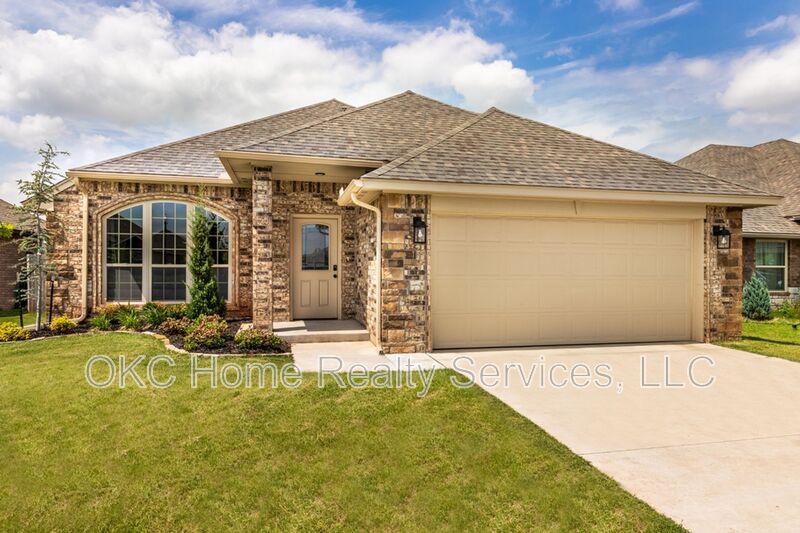 Edmond House: 4133 NW 155th St