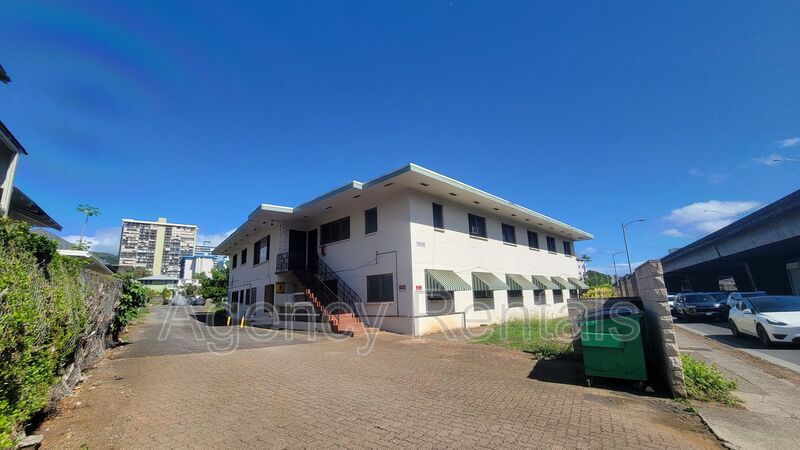 Honolulu Condo: 1114 Lunalilo St. #4