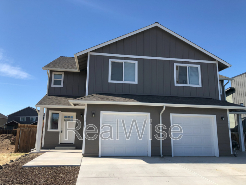 Redmond House: 1216 SW 27th St