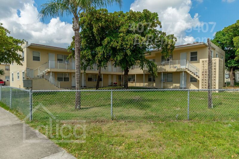 West Palm Beach Condo: 616 8th St