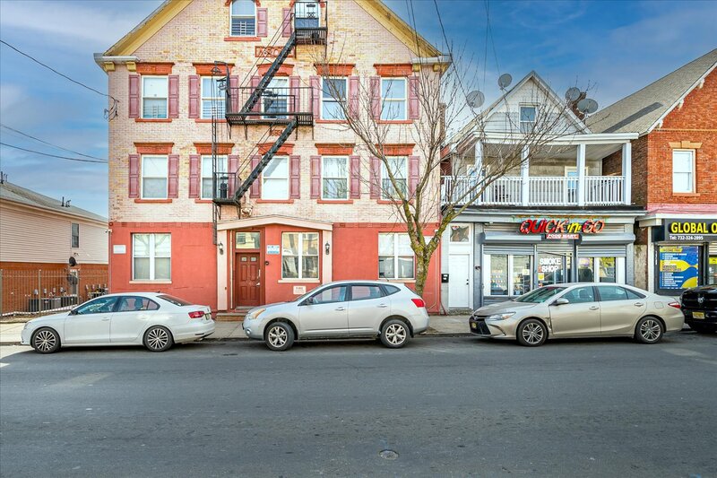 Perth Amboy Condo: 213 Hall Avenue - 2