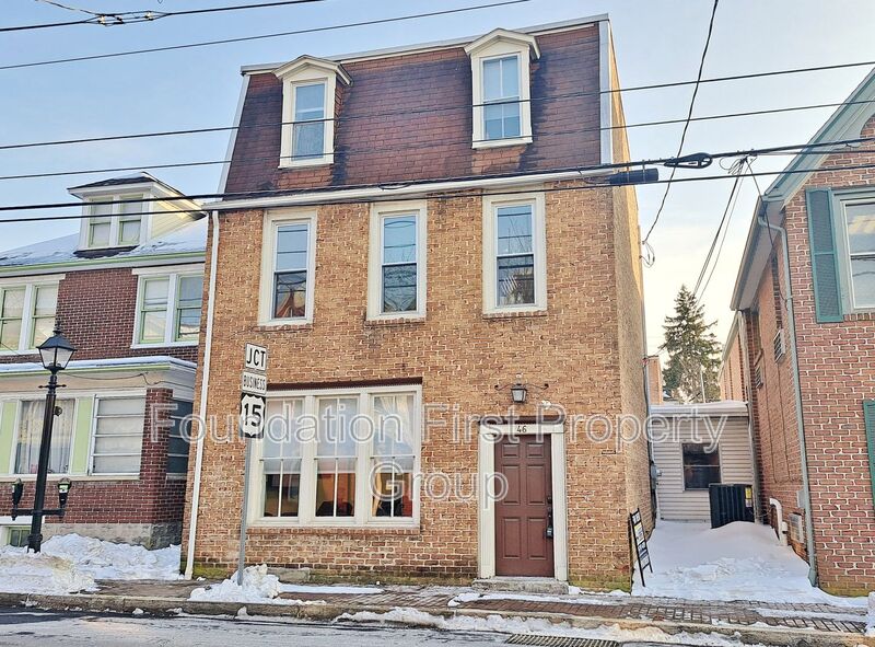 Gettysburg Condo: 46 W Middle Street