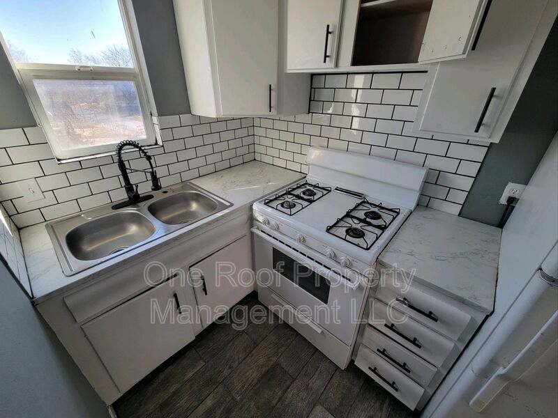 Kansas City House: 2900 Orville Ave