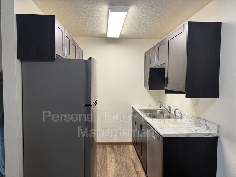 Fargo Condo: 1445 West Gateway Circle South