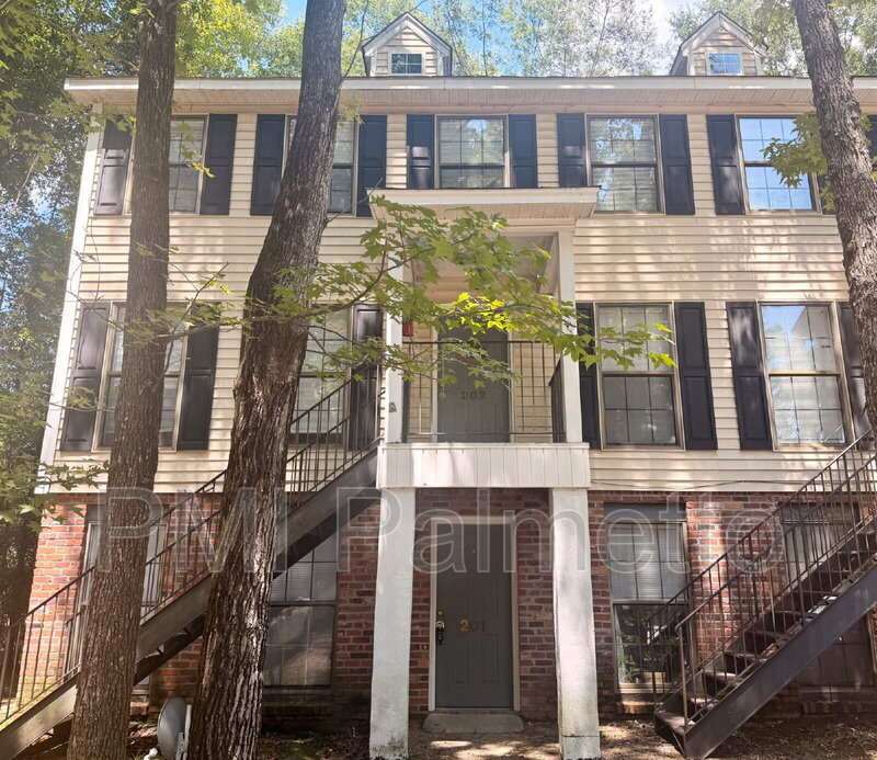 Camden Condo: 33 Chestnut Ferry Road