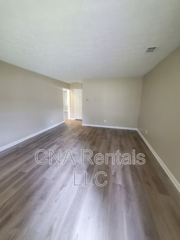 Marietta Condo: 245 Kimberly Way