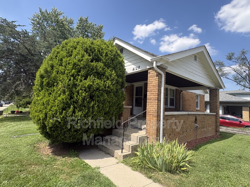 Indianapolis Condo: 4124 East 11th Street - 4128