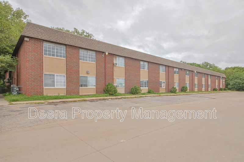 Kansas City Apartment: 6016 Leavenworth Rd