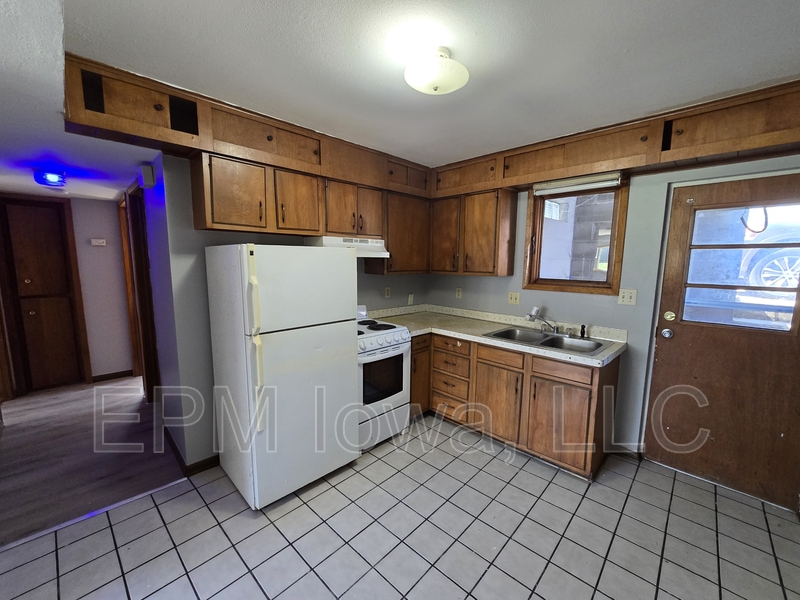 Waterloo House: 804 West Mullan Avenue