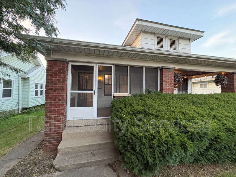 Indianapolis Condo: 4814 East 10th Street