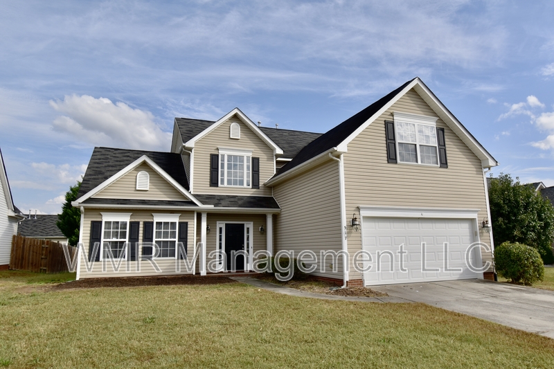 Concord House: 517 Dock Side Lane Northwest