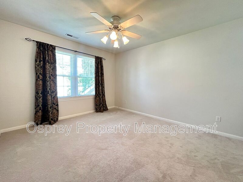 Charming 2-Bedroom Condo in the Heart of VB