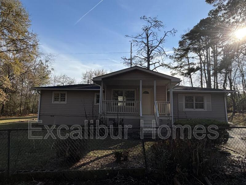 Ellenwood House: 2933 Coffer Drive