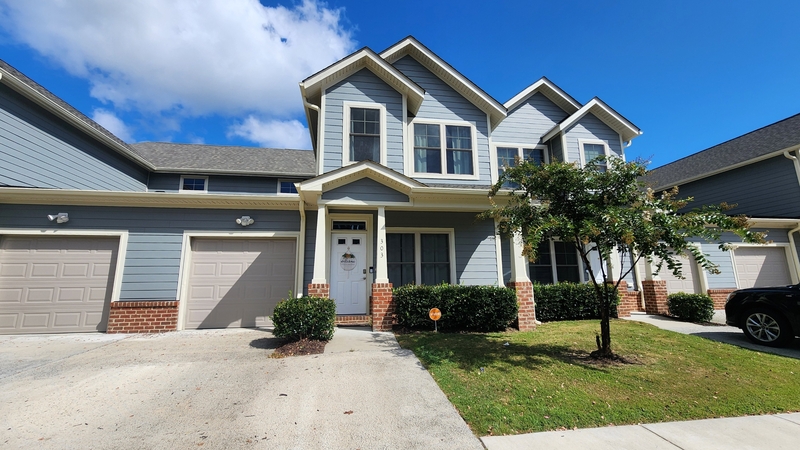 Suffolk Condo: 200 Seasons Circle - 1