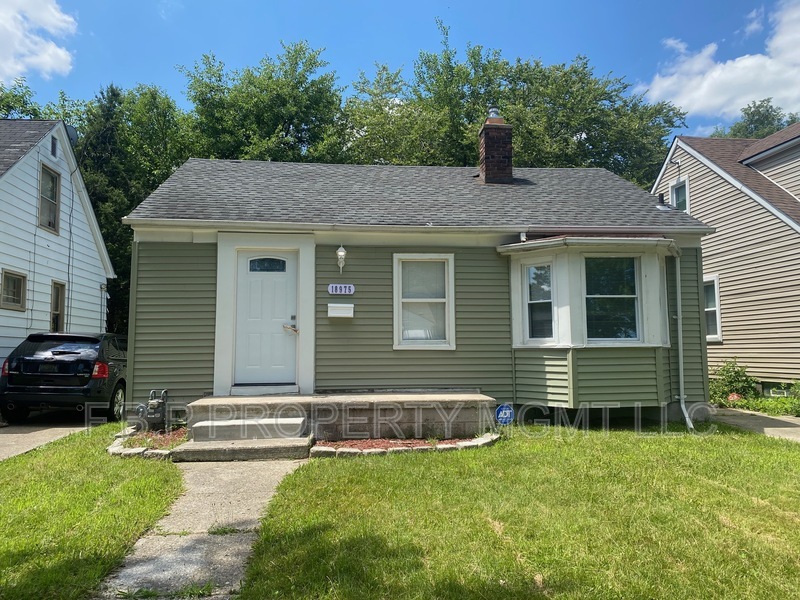 Detroit House: 18975 Beland