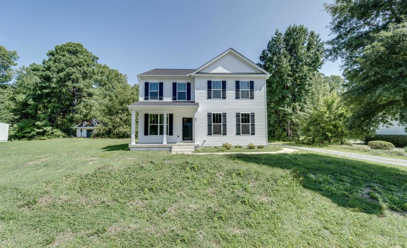 Fredericksburg House: 7 Limox Ln