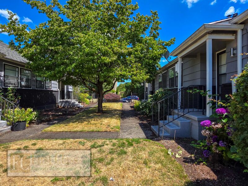 PORTLAND Condo: 5725 N MONTANA AVE