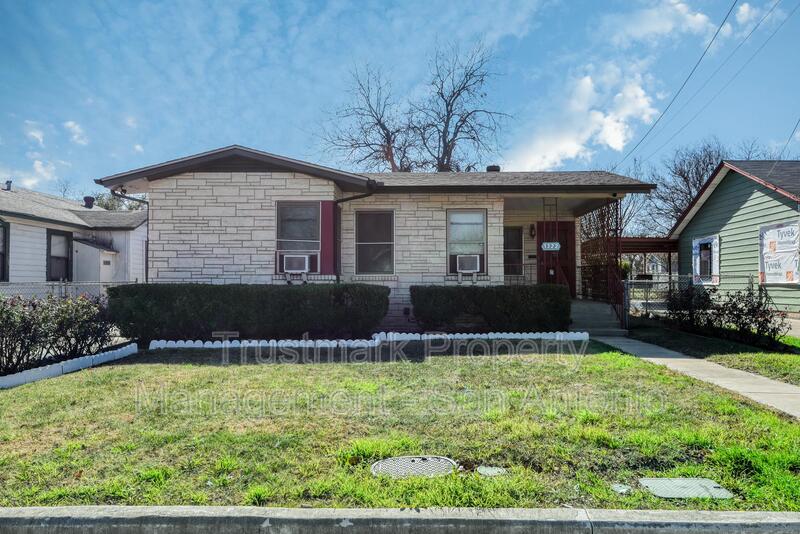 San Antonio House: 1322 W Malone Ave