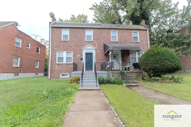 Baltimore Townhome: 615 Winston Ave
