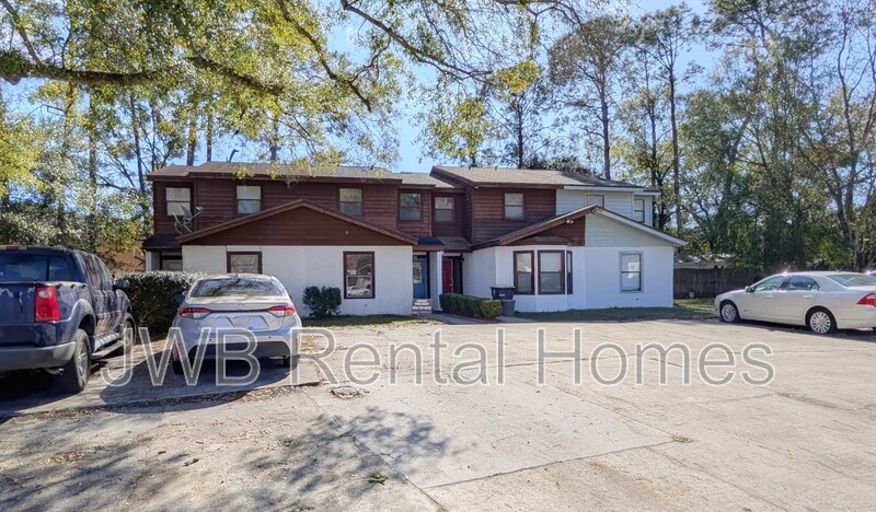Jacksonville Townhome: 4553 Melissa Ct W