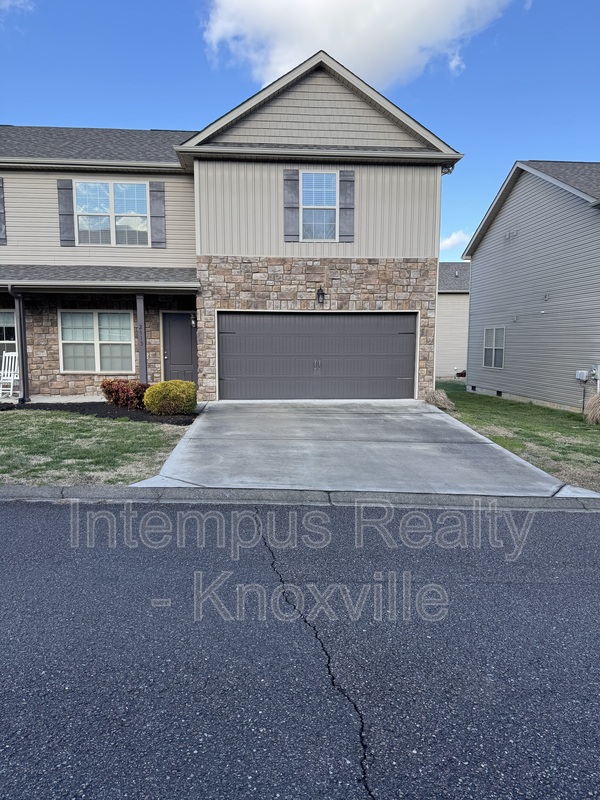 Powell Condo: 2415 Flannery Way