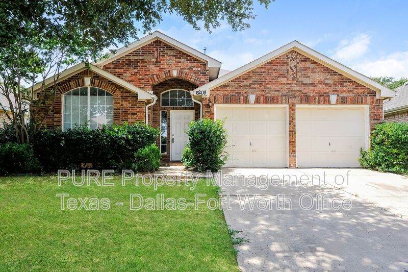 Fort Worth House: 6208 Bowin Drive