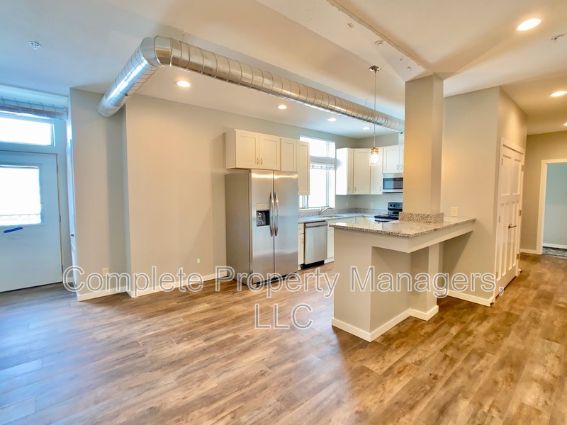 Albert Lea Condo: 207 4th St. E. - 21