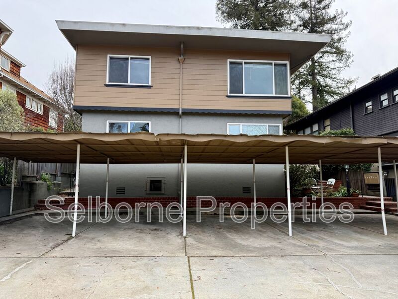 Piedmont House: 150 Monticello Ave