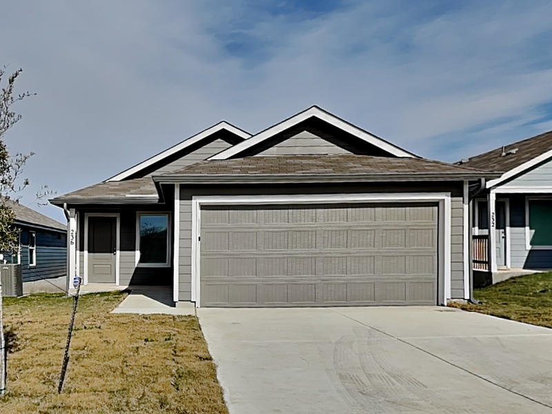 New Braunfels House: 236 Ottawa Way