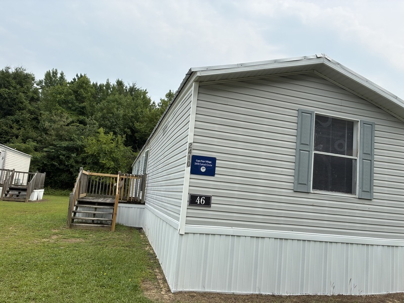 Fayetteville House: 2408 Cattail Cir