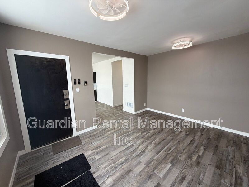 Thunder Bay Condo: 140 Frederica St. E