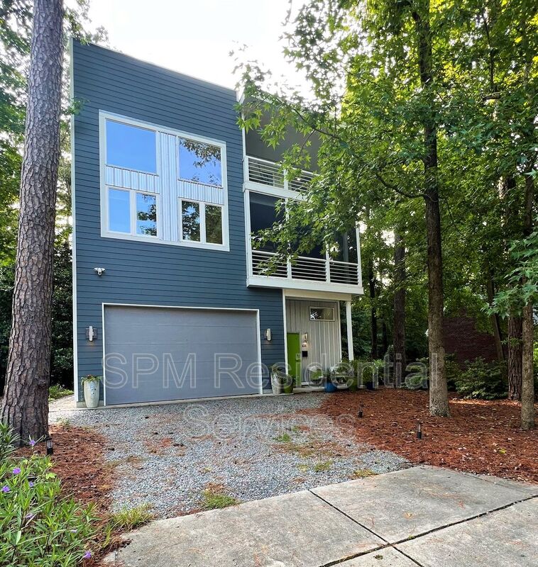 Wilmington House: 103 S 29th St