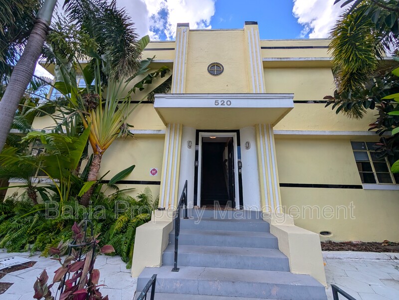 St Petersburg Condo: 520 11th Ave N