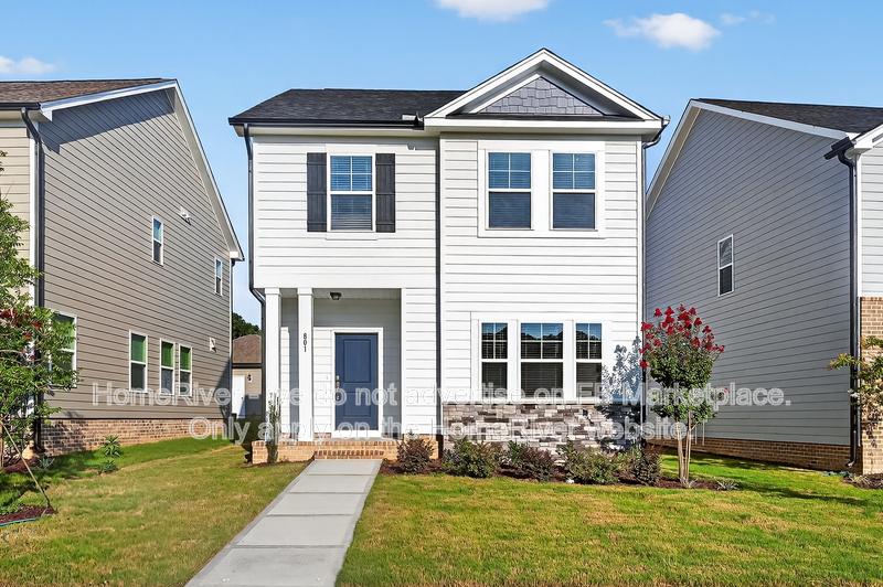 Knightdale House: 829 Portland Rose Dr