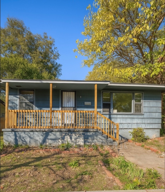 Birmingham House: 1312 Gulfport Street