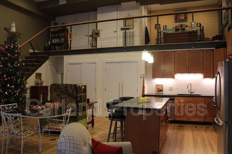 Roanoke Condo: 111 Kirk Ave