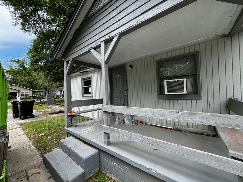 Coumbus Condo: 824 Winston Road