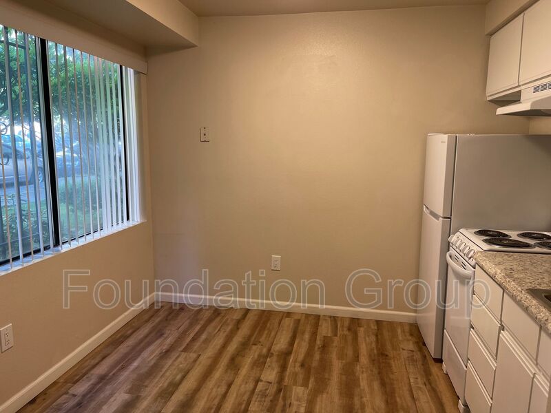 Seattle House: 400 10th Ave