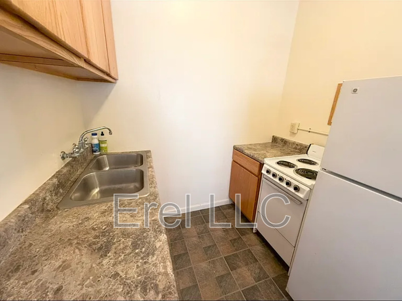 Berkeley Condo: 1829 Highland Pl