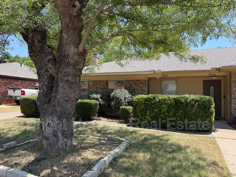 Euless House: 3006 Post Oak Drive