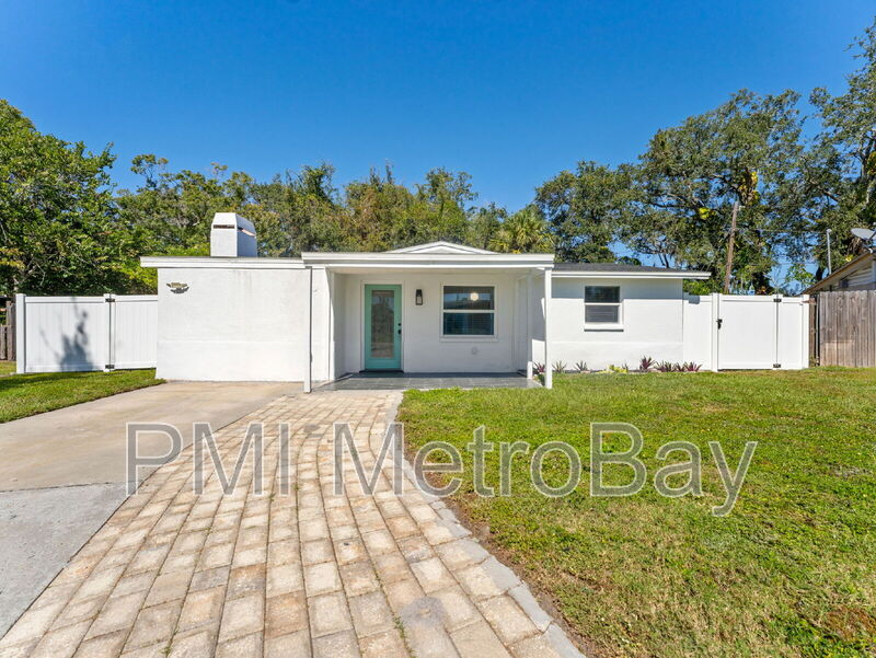 New Port Richey House: 4613 Irene Loop