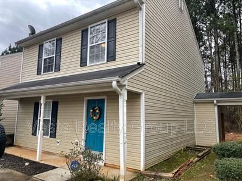 McDonough House: 207 London Drive