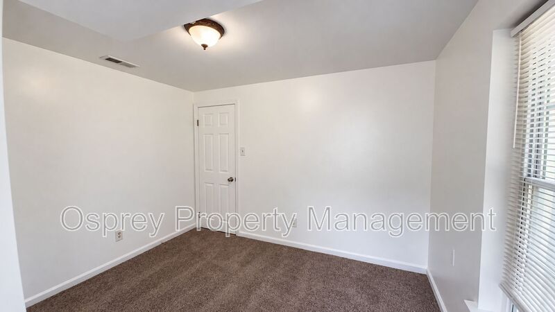 Charming 2-Bedroom, 1-Bath Duplex in the Heart of Virginia Beach! - Photo 11
