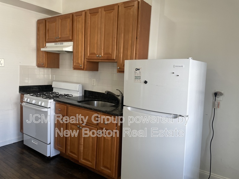 Chelsea Condo: 746 Broadway