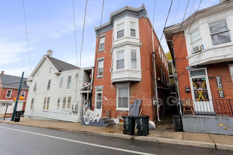 Hagerstown Condo: 207 N Mulberry St