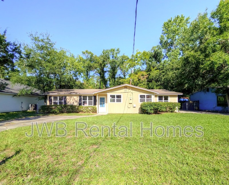 Orange Park House: 1828 Miller St