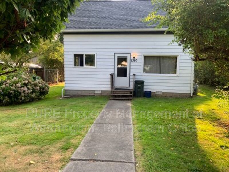 Blaine House: 1350 Mitchell Avenue