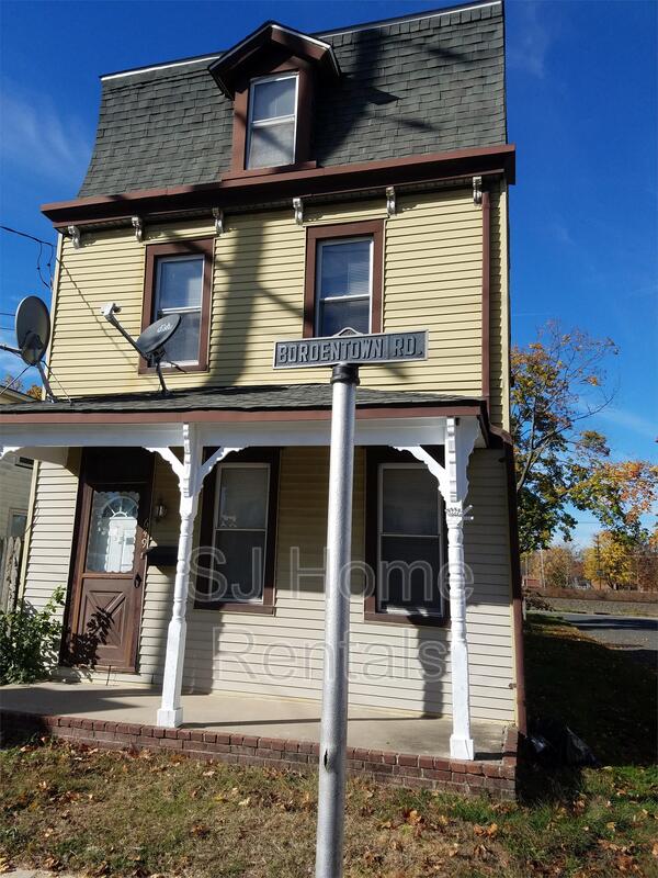 Burlington House: 649 Bordentown Rd.