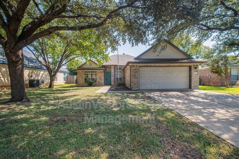 Georgetown House: 119 Tanner Cir