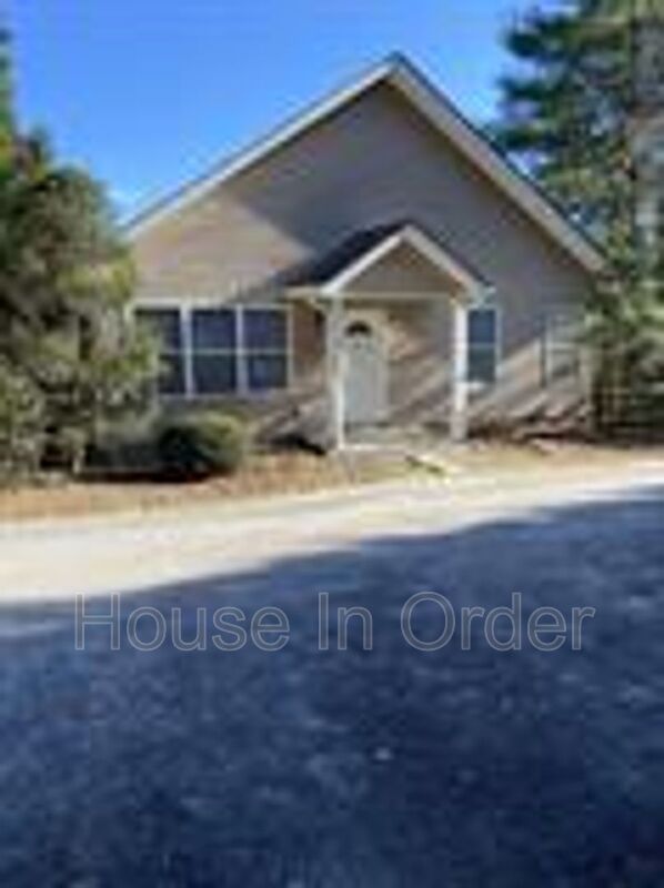 Asheville House: 11-2 Howards Row Place